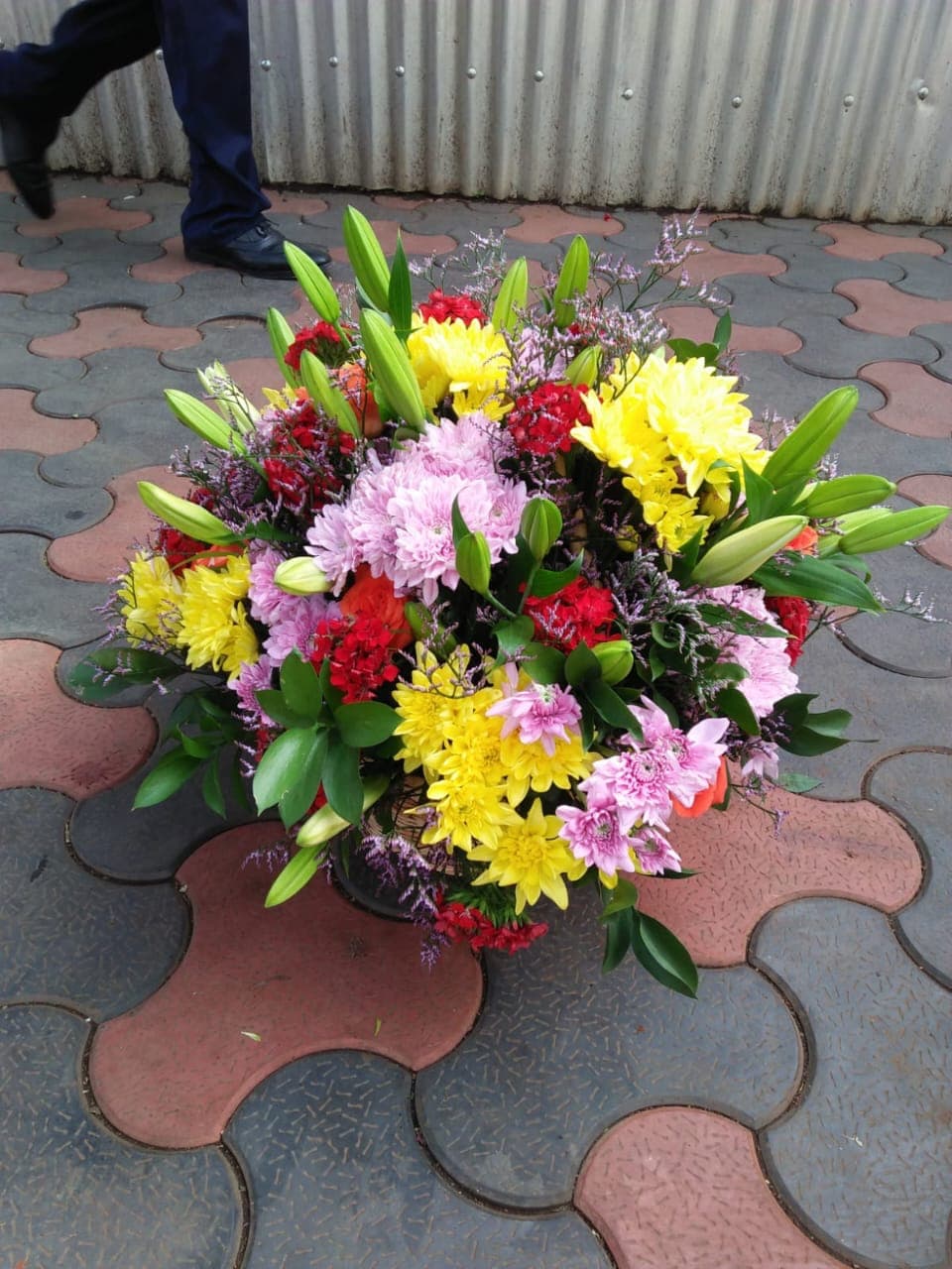 Premium basket arrangement